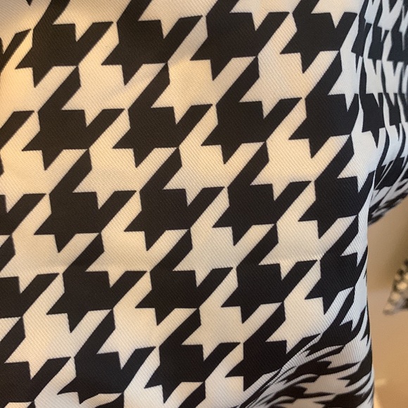 UDEAR - Black & White Houndstooth Button-Accent Straight-Leg Pants - Picture 4 of 8